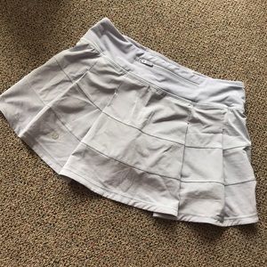 Lululemon pace rival skirt
